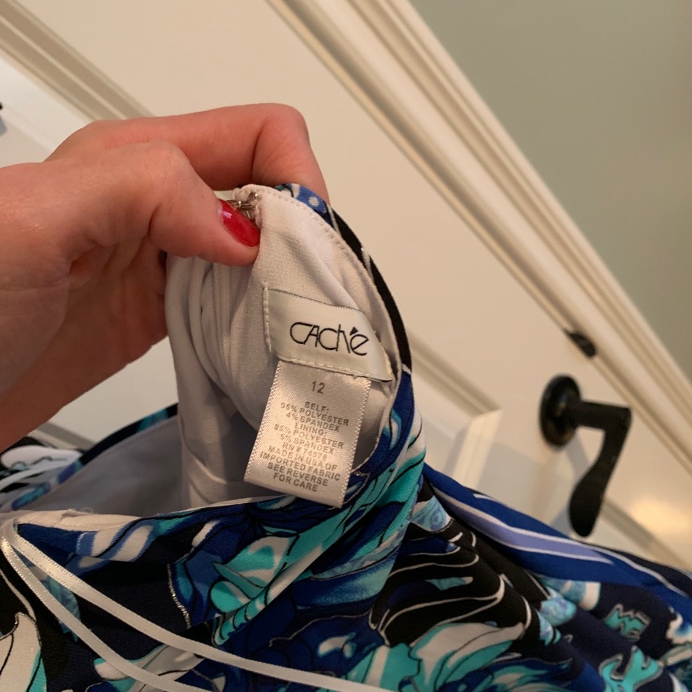 Cache Dress - Picture 3 of 3